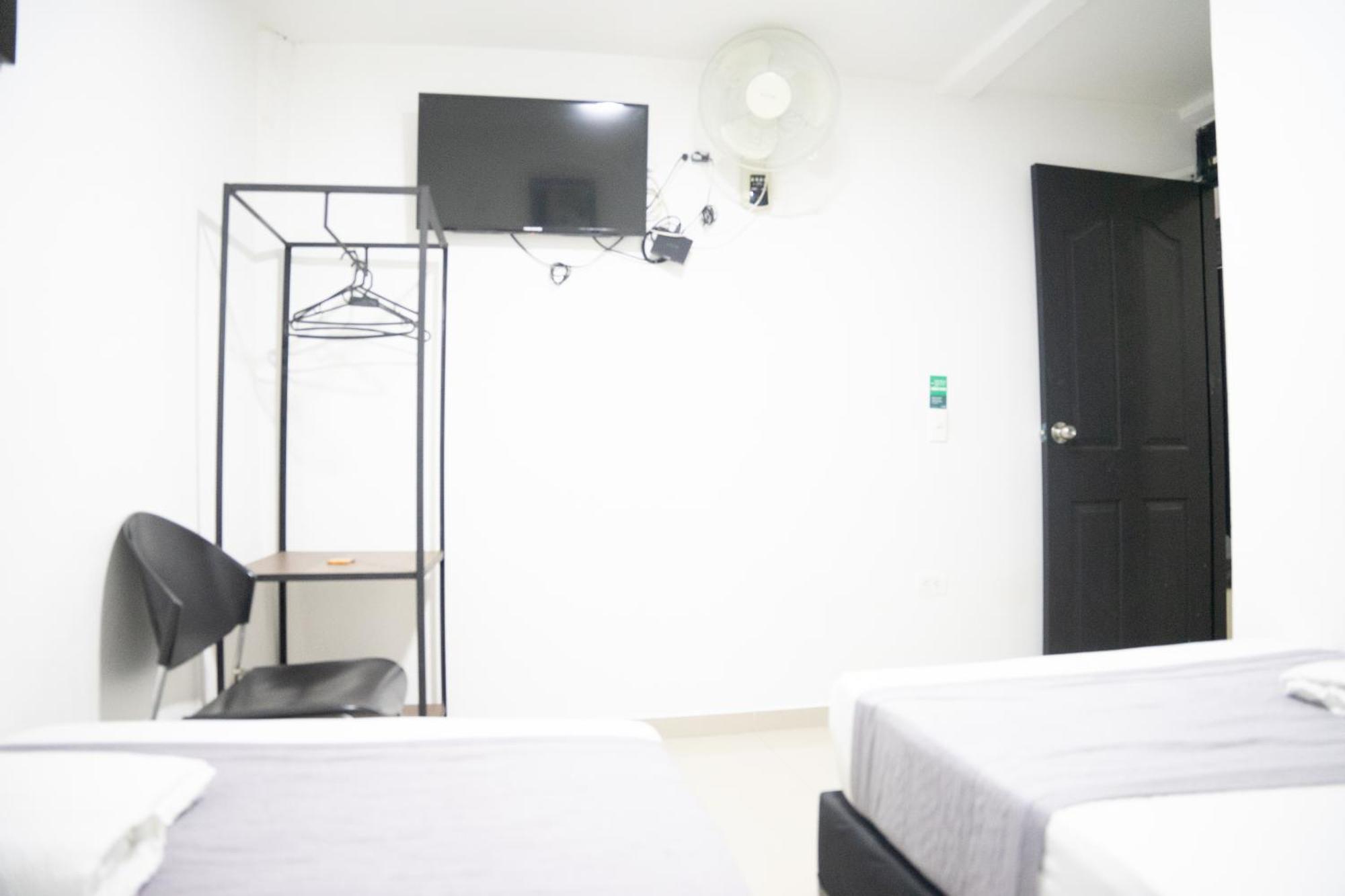 Hotel Laureles De Aburra Medellín Exteriör bild